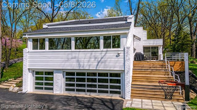 7350 Mountridge Drive, Clarkston, MI 48346