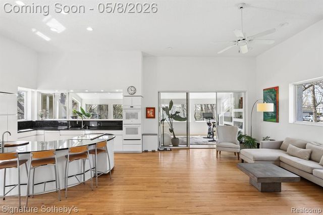 7350 Mountridge Drive, Clarkston, MI 48346