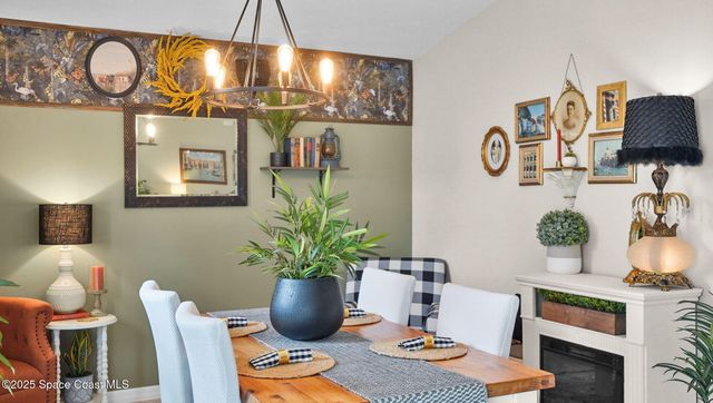 206 Wendover Road SW, Palm Bay, FL 32908