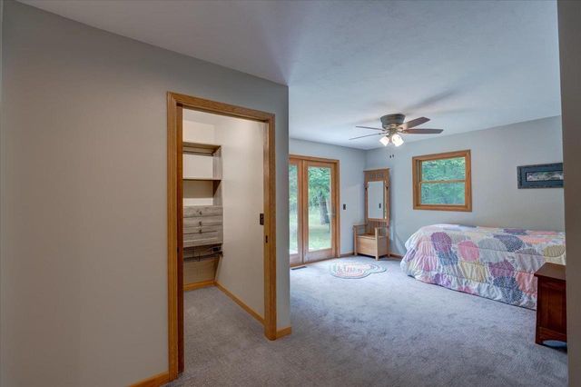 W6951 King Road, Poynette, WI 53955