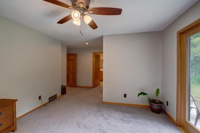 W6951 King Road, Poynette, WI 53955