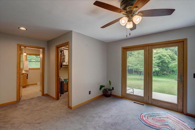 W6951 King Road, Poynette, WI 53955