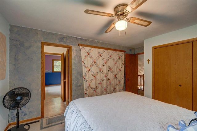 W6951 King Road, Poynette, WI 53955
