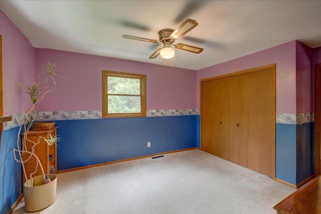 W6951 King Road, Poynette, WI 53955