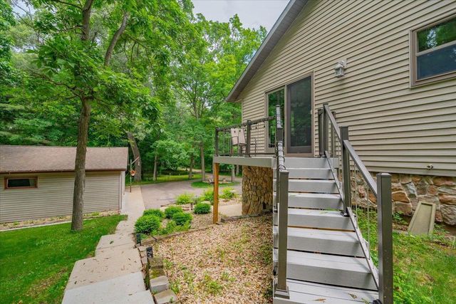 W6951 King Road, Poynette, WI 53955