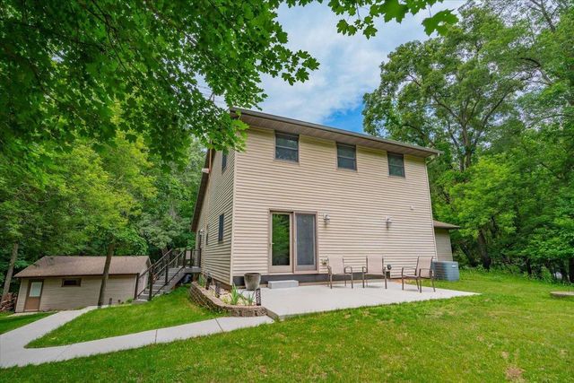 W6951 King Road, Poynette, WI 53955