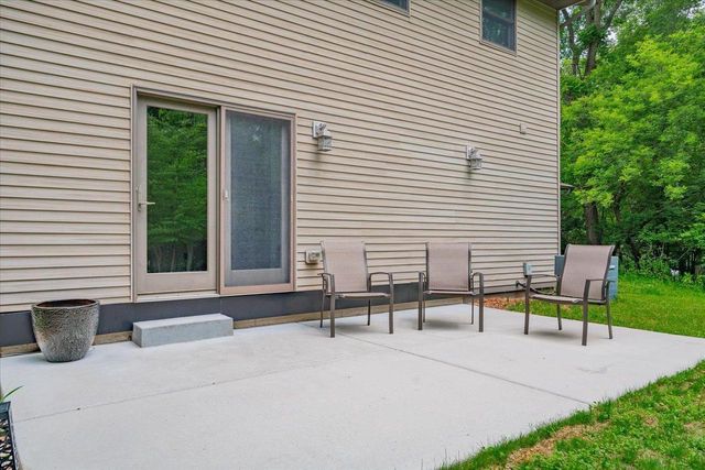 W6951 King Road, Poynette, WI 53955