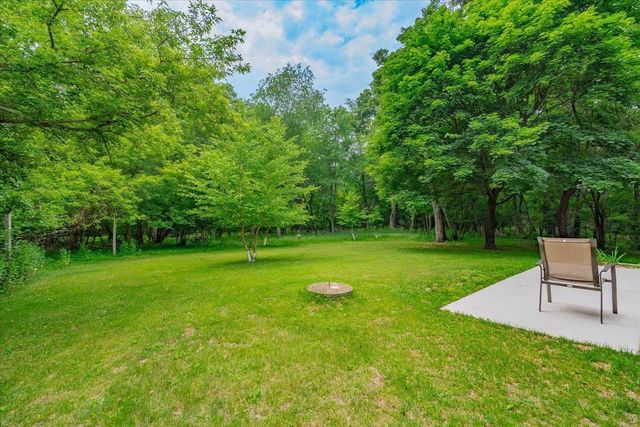W6951 King Road, Poynette, WI 53955