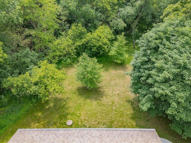 W6951 King Road, Poynette, WI 53955