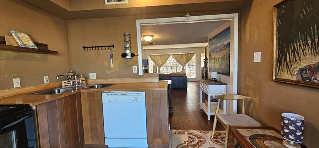 2727 Briarhurst Drive 25, Houston, TX 77057