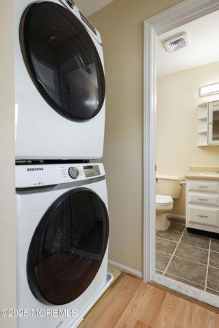 90 Puffin Glade, Bayville, NJ 08721