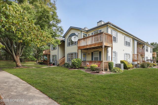 90 Puffin Glade, Bayville, NJ 08721