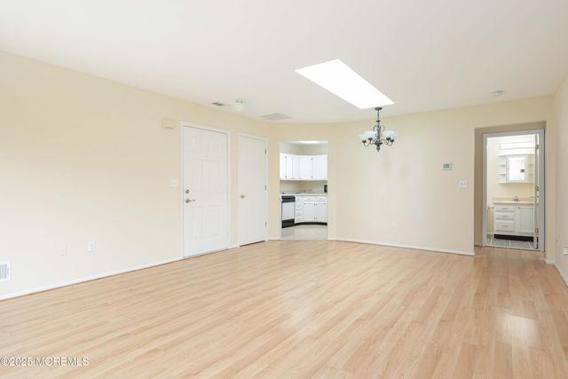 90 Puffin Glade, Bayville, NJ 08721