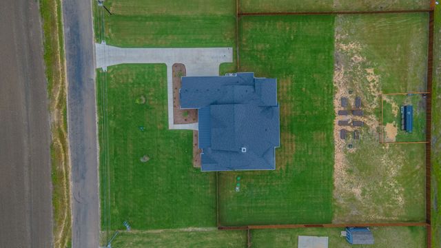 16833 Chapel Road, Lorena, TX 76655
