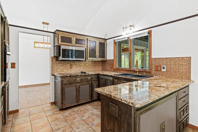 344 Thompson Avenue W, West Saint Paul, MN 55118
