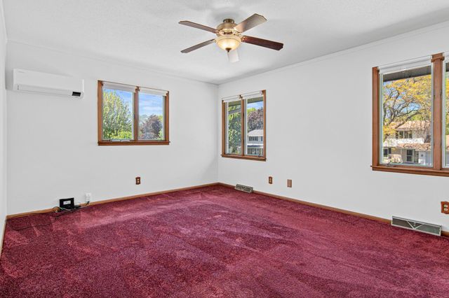 344 Thompson Avenue W, West Saint Paul, MN 55118