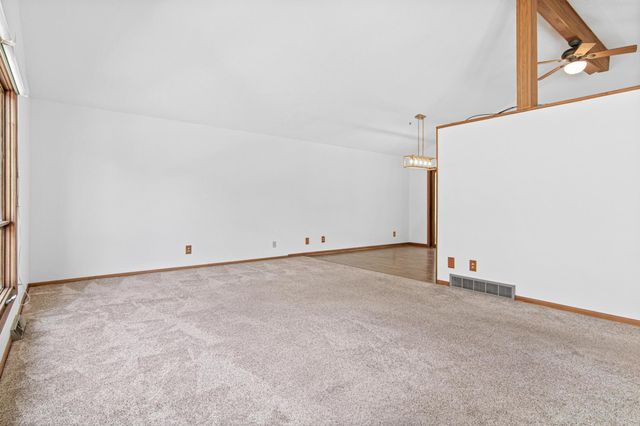 344 Thompson Avenue W, West Saint Paul, MN 55118