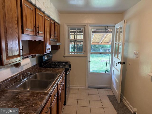 7130 GREENWOOD AVE, Baltimore, MD 21206