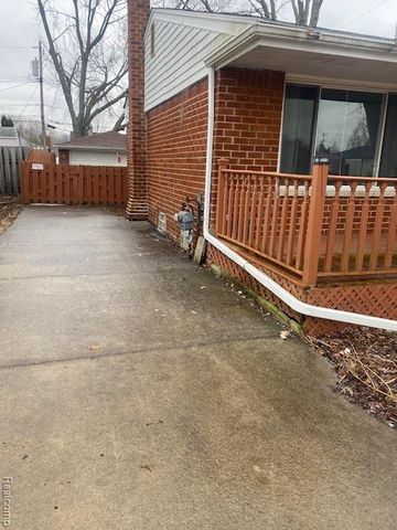 32430 Tecla Drive, Warren, MI 48088