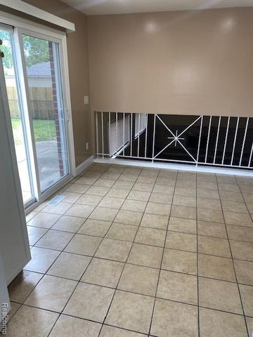 32430 Tecla Drive, Warren, MI 48088
