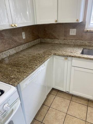 32430 Tecla Drive, Warren, MI 48088