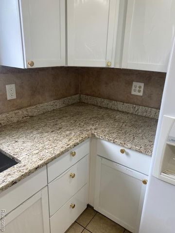 32430 Tecla Drive, Warren, MI 48088