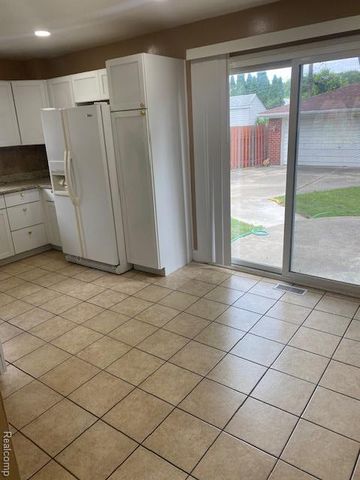 32430 Tecla Drive, Warren, MI 48088