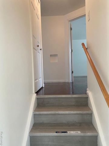 32430 Tecla Drive, Warren, MI 48088