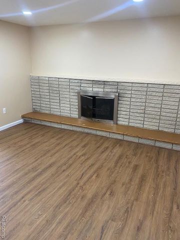 32430 Tecla Drive, Warren, MI 48088