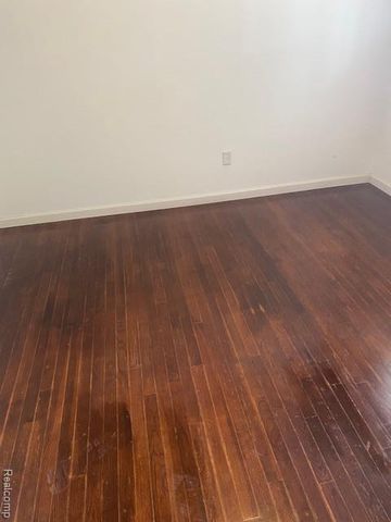 32430 Tecla Drive, Warren, MI 48088
