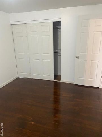 32430 Tecla Drive, Warren, MI 48088