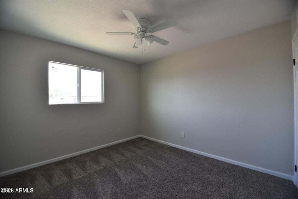 Image 9 of property listing at 2535 E Southgate Avenue, Phoenix, AZ 85040