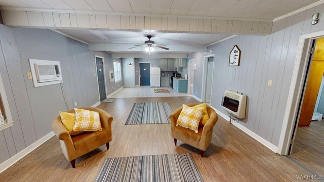 744 N Court Street, Prattville, AL 36067