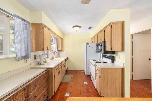 8669 SW 108 LANE, Ocala, FL 34481