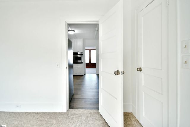 210 Walnut Hill Drive, Easley, SC 29642