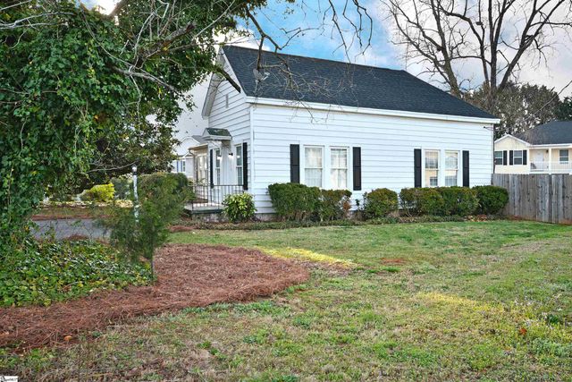 210 Walnut Hill Drive, Easley, SC 29642