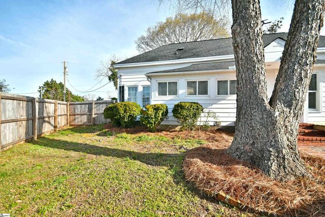 210 Walnut Hill Drive, Easley, SC 29642