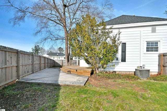 210 Walnut Hill Drive, Easley, SC 29642