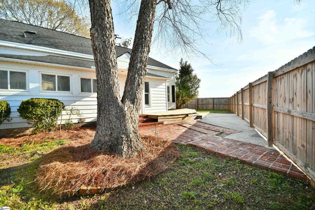 210 Walnut Hill Drive, Easley, SC 29642