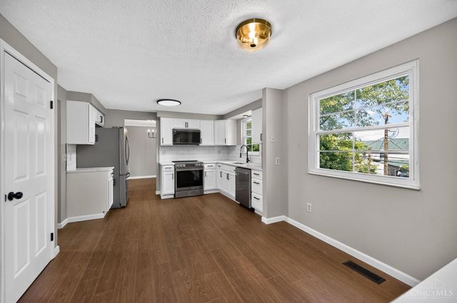 11554 Lincolnshire Drive, Forest Park, OH 45240