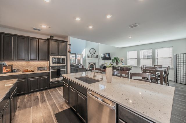 1934 Stonebrook Street, Celina, TX 75009