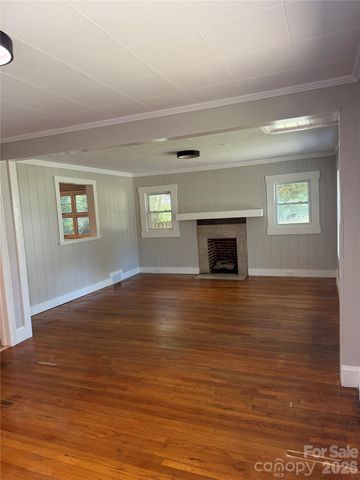 1911 White Street, Gastonia, NC 28052