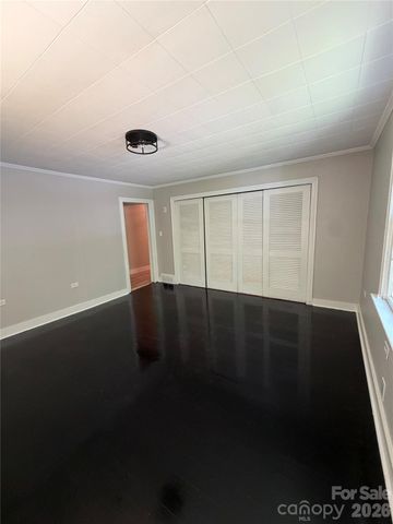1911 White Street, Gastonia, NC 28052