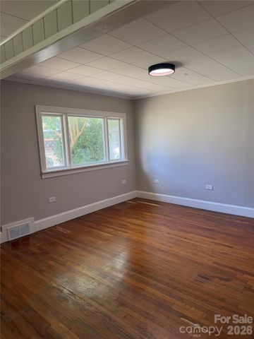 1911 White Street, Gastonia, NC 28052