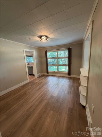 1911 White Street, Gastonia, NC 28052