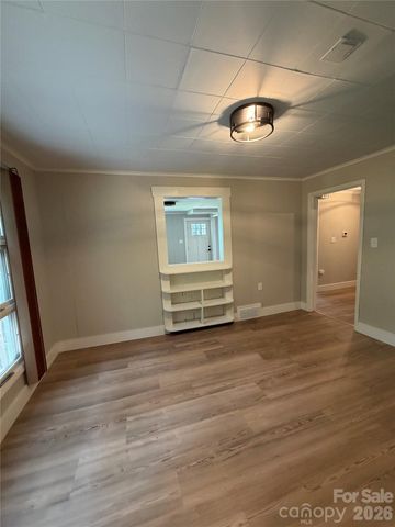 1911 White Street, Gastonia, NC 28052