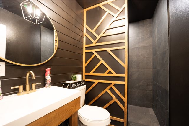 230 Fm 1183, Alma, TX 75119