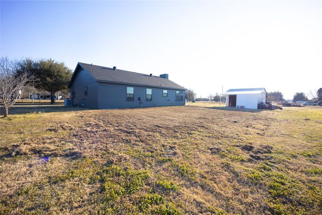 230 Fm 1183, Alma, TX 75119