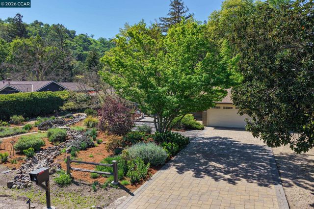 261 Montecillo Drive, Walnut Creek, CA 94595
