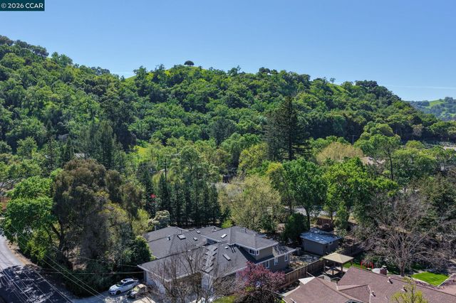 261 Montecillo Drive, Walnut Creek, CA 94595